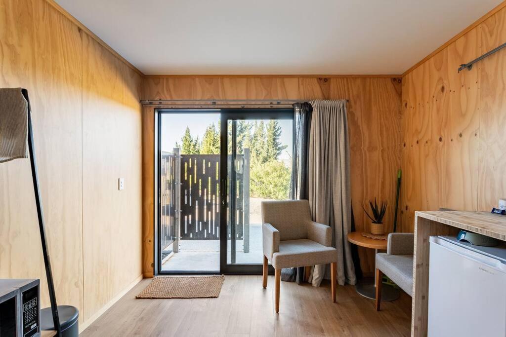 Cosy Studio With Mountain Views Apartment Уанака Екстериор снимка